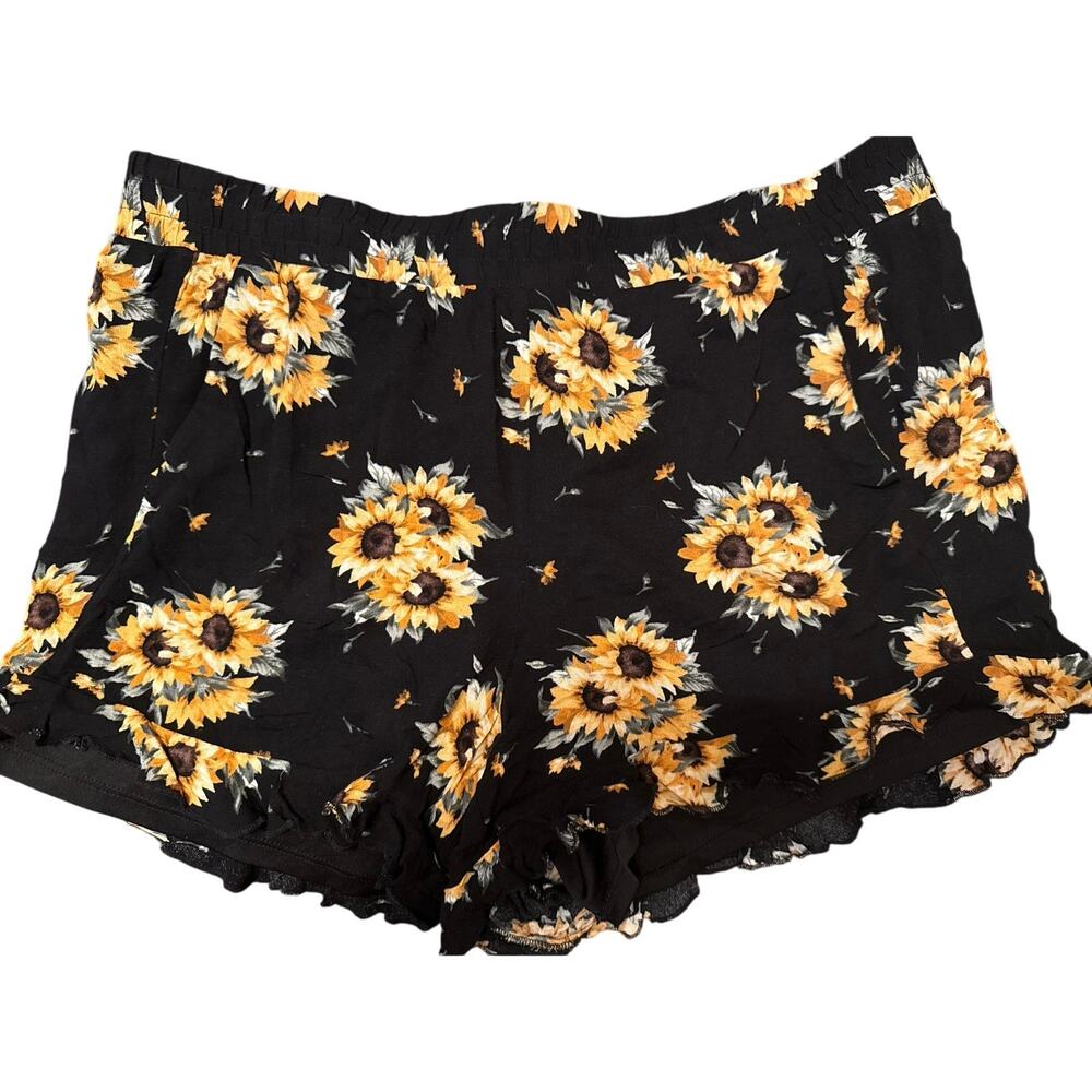 Torrid Sunflower Ruffle Shorts XL